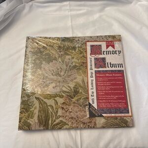 Vintage 1999 Floral Fabric Memory Album 12X12 acid free,New, 20 pages pro